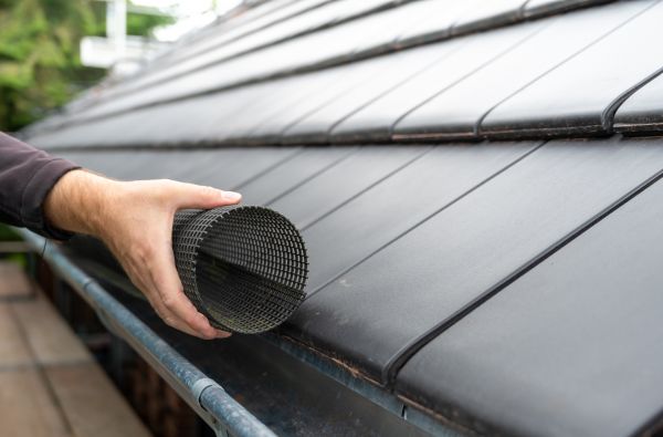 Gutter Mesh Installation in Pasco